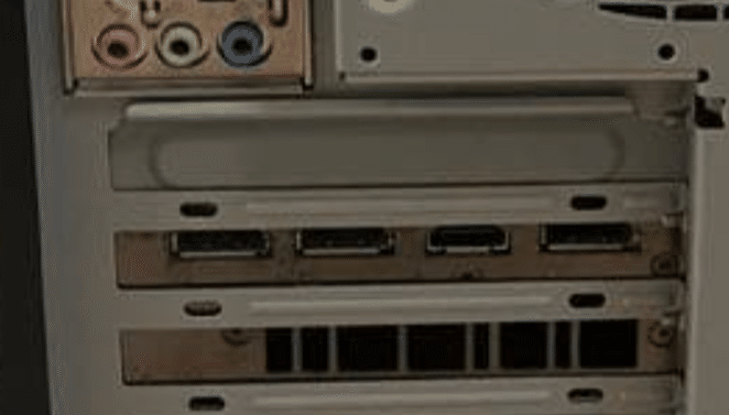 背面端子類の画像